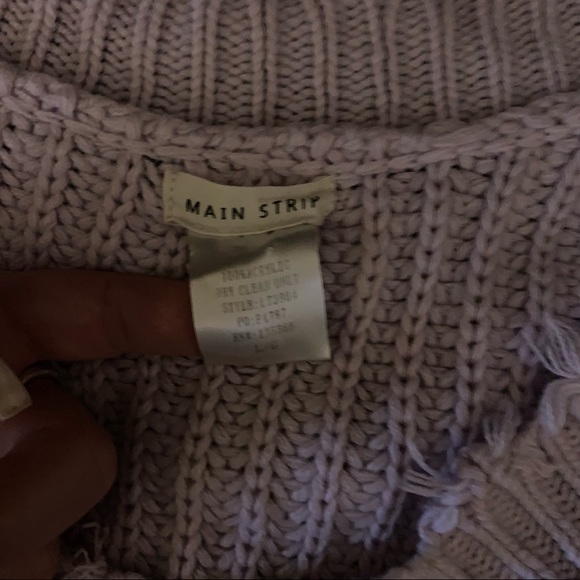 New Lavender top w/ distress - Picture 3 of 8